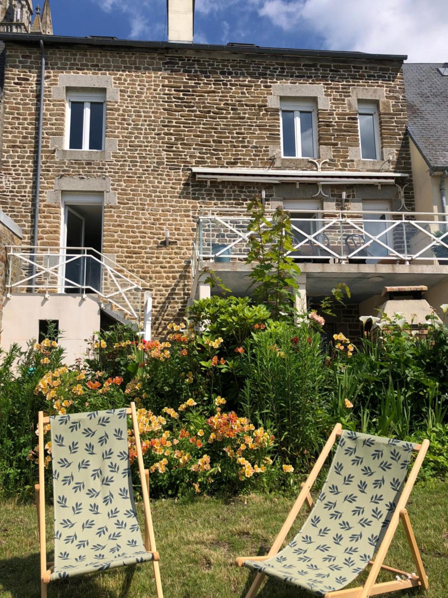 La Maison Du Lac Saint-Hilaire-du-Harcouët Exterior foto